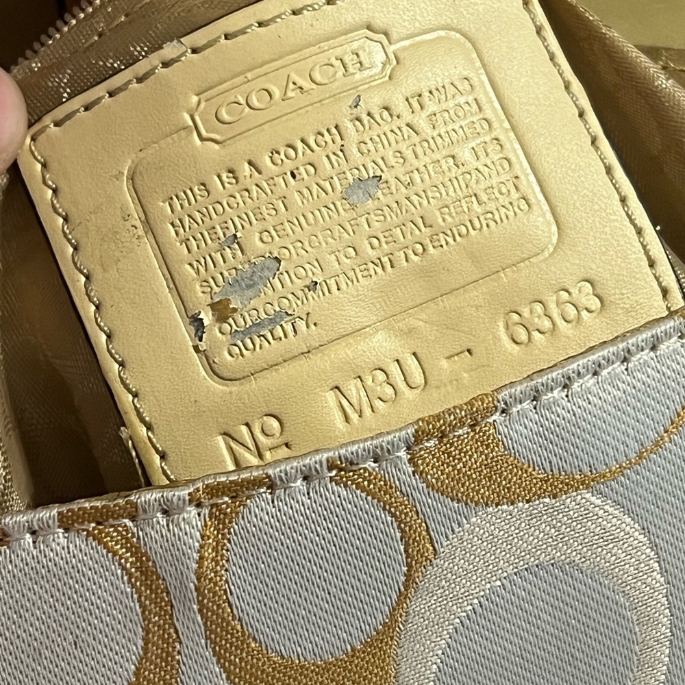 Coach Wristlet - Picture 3 of 6